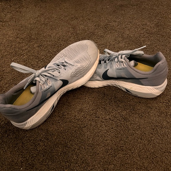 Nike Air Zoom - Picture 2 of 5